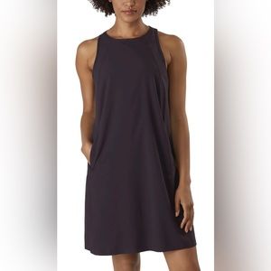 NWT Women’s Arc’teryx Contenta Shift Dress - Medium, Dimma